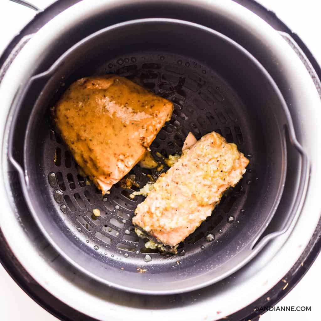 salmon fillets in an air fryer