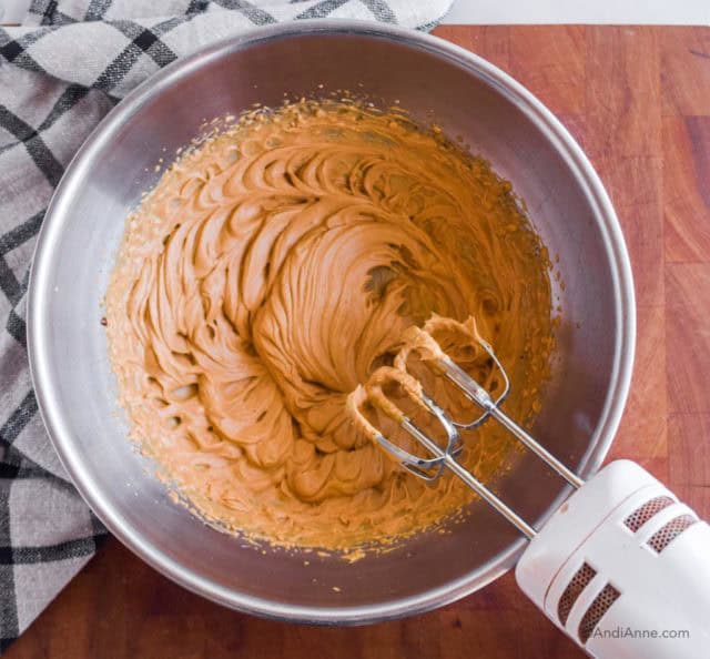 Cream Cheese Frosting Without Powdered Sugar (No Refined Sugar)